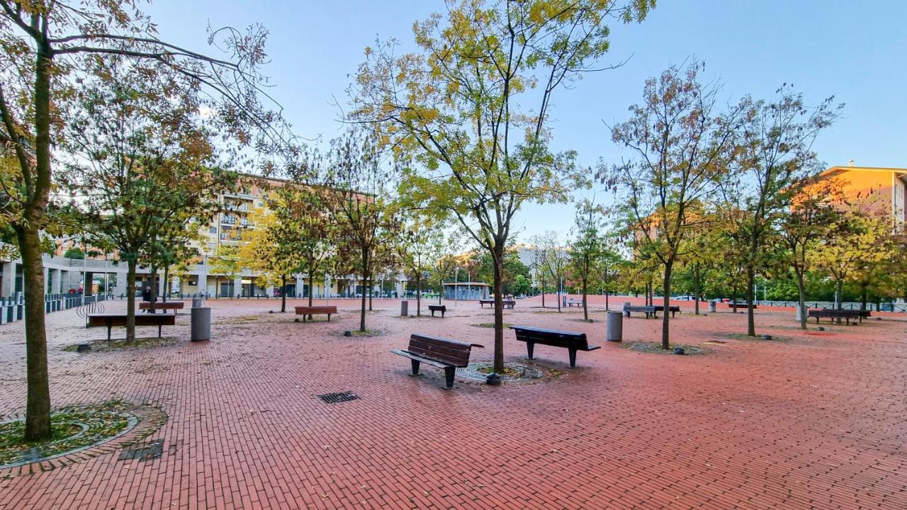 Italianway - Piazza Alboreto 72, Rozzano Bagian luar foto